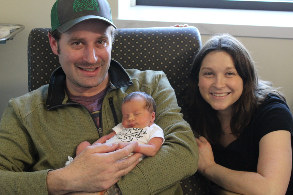 Mom, Dad and Baby ready to leave!